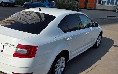 Skoda Octavia, 2017 год, 1 800 000 рублей, 17 фотография