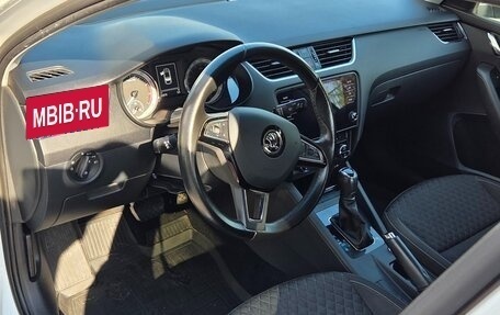 Skoda Octavia, 2017 год, 1 800 000 рублей, 9 фотография