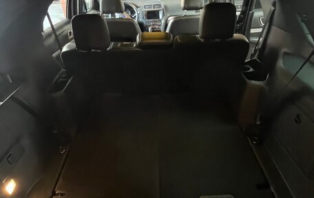 Ford Explorer VI, 2017 год, 1 999 999 рублей, 14 фотография