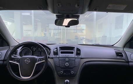 Opel Insignia II рестайлинг, 2011 год, 870 000 рублей, 14 фотография
