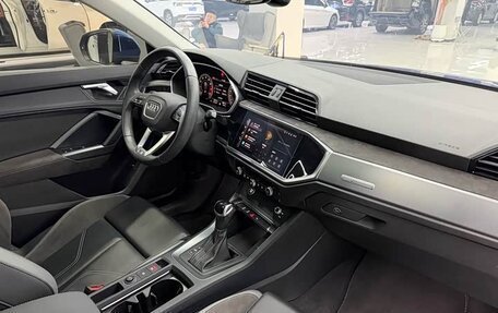 Audi Q3 Sportback, 2022 год, 2 160 000 рублей, 13 фотография