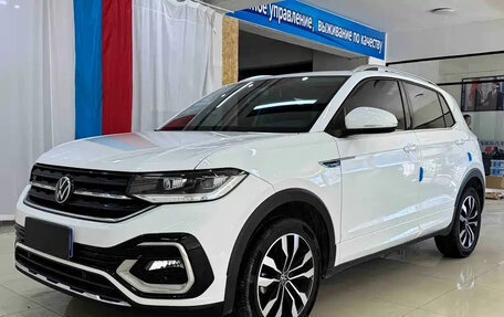 Volkswagen T-Cross I, 2023 год, 1 830 000 рублей, 1 фотография
