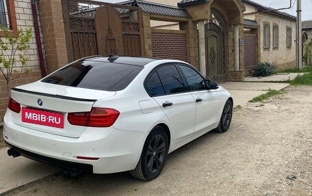 BMW 3 серия, 2012 год, 1 700 000 рублей, 4 фотография