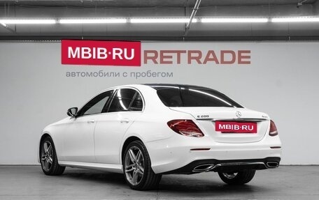 Mercedes-Benz E-Класс, 2019 год, 3 489 000 рублей, 8 фотография