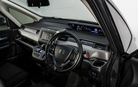 Honda Freed II, 2016 год, 1 429 000 рублей, 10 фотография