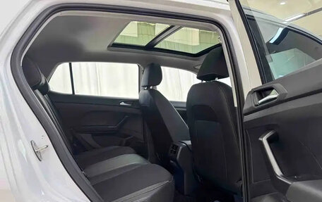 Volkswagen T-Cross I, 2023 год, 1 830 000 рублей, 10 фотография