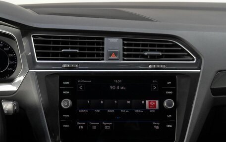 Volkswagen Tiguan II, 2017 год, 2 700 000 рублей, 22 фотография