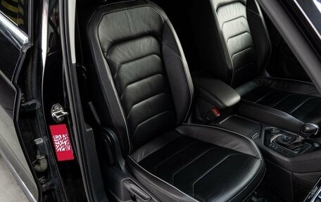 Volkswagen Tiguan II, 2017 год, 2 700 000 рублей, 19 фотография