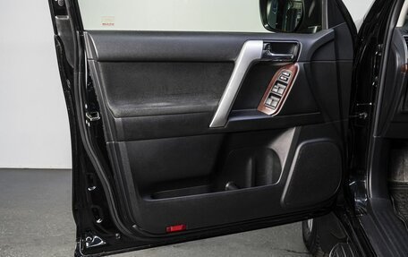 Toyota Land Cruiser Prado 150 рестайлинг 2, 2016 год, 4 769 000 рублей, 11 фотография
