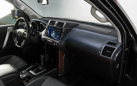 Toyota Land Cruiser Prado 150 рестайлинг 2, 2016 год, 4 769 000 рублей, 16 фотография
