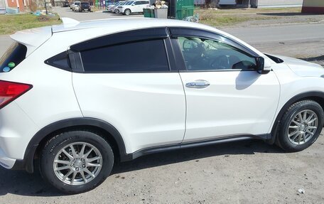 Honda Vezel, 2016 год, 1 570 000 рублей, 7 фотография