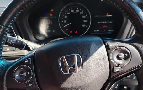 Honda Vezel, 2016 год, 1 570 000 рублей, 18 фотография