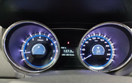 Hyundai Sonata VI, 2012 год, 1 070 000 рублей, 12 фотография