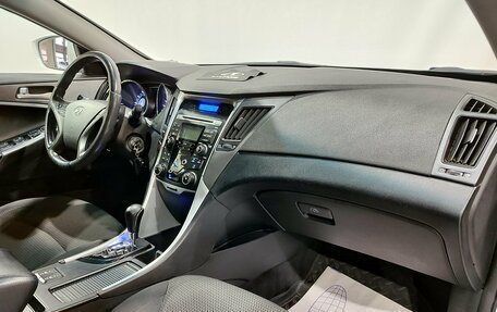Hyundai Sonata VI, 2012 год, 1 070 000 рублей, 13 фотография