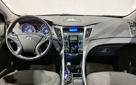 Hyundai Sonata VI, 2012 год, 1 070 000 рублей, 14 фотография