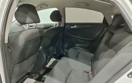 Hyundai Sonata VI, 2012 год, 1 070 000 рублей, 17 фотография