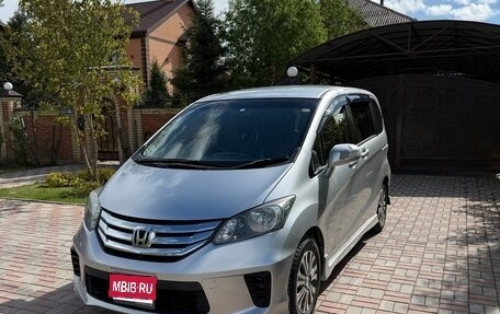 Honda Freed I, 2012 год, 1 070 000 рублей, 1 фотография