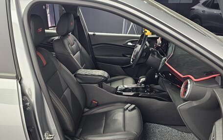 Chevrolet Trax, 2023 год, 1 650 000 рублей, 14 фотография