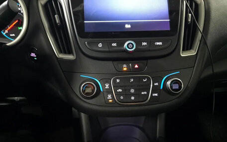 Chevrolet Malibu IX, 2021 год, 1 500 000 рублей, 15 фотография