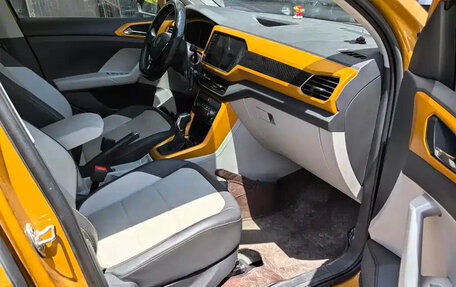 Volkswagen T-Cross I, 2023 год, 1 341 260 рублей, 12 фотография