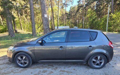 KIA cee'd I рестайлинг, 2010 год, 700 000 рублей, 2 фотография