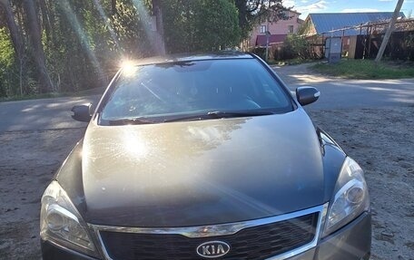 KIA cee'd I рестайлинг, 2010 год, 700 000 рублей, 5 фотография