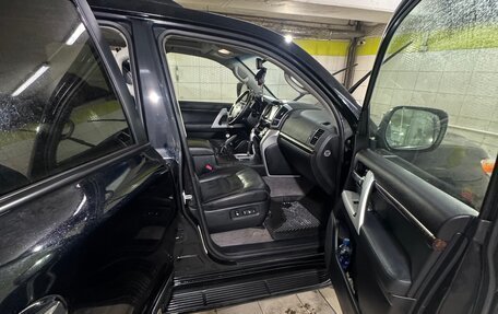 Toyota Land Cruiser 200, 2015 год, 3 950 000 рублей, 7 фотография