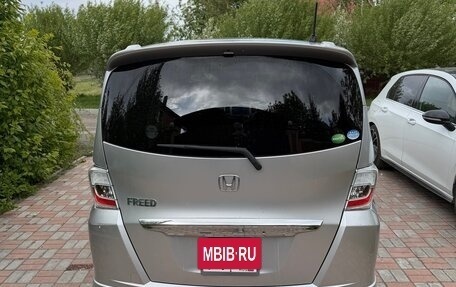 Honda Freed I, 2012 год, 1 070 000 рублей, 5 фотография