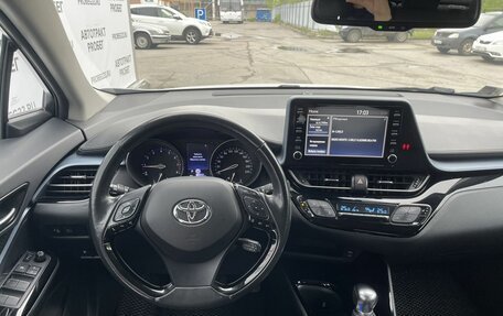 Toyota C-HR I рестайлинг, 2019 год, 2 239 000 рублей, 10 фотография