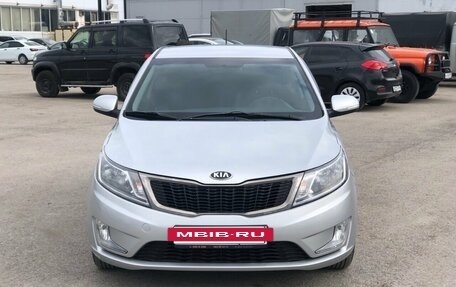 KIA Rio III рестайлинг, 2013 год, 909 000 рублей, 3 фотография
