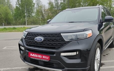 Ford Explorer VI, 2020 год, 4 300 000 рублей, 2 фотография