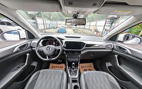 Volkswagen T-Cross I, 2023 год, 1 562 150 рублей, 9 фотография