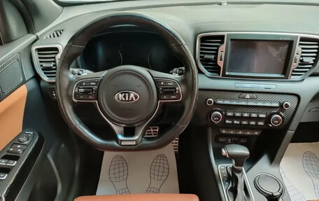 KIA Sportage IV рестайлинг, 2017 год, 1 800 000 рублей, 11 фотография