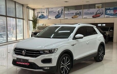 Volkswagen T-Roc I, 2022 год, 1 436 000 рублей, 1 фотография