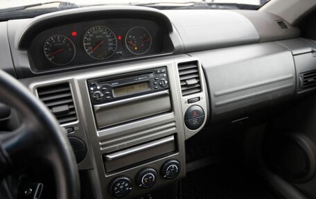 Nissan X-Trail, 2006 год, 600 000 рублей, 11 фотография