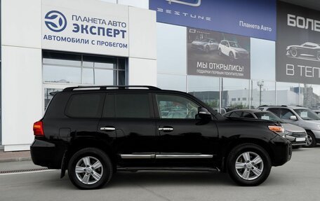 Toyota Land Cruiser 200, 2012 год, 2 900 000 рублей, 4 фотография