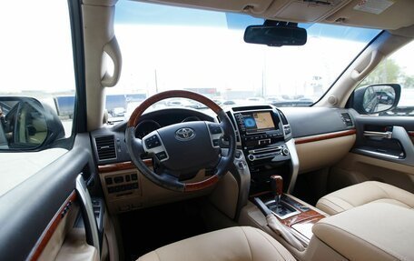 Toyota Land Cruiser 200, 2012 год, 2 900 000 рублей, 8 фотография