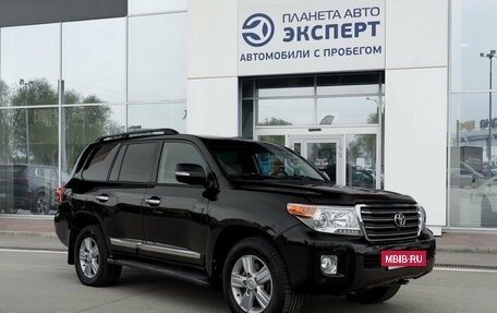 Toyota Land Cruiser 200, 2012 год, 2 900 000 рублей, 3 фотография