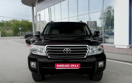 Toyota Land Cruiser 200, 2012 год, 2 900 000 рублей, 2 фотография