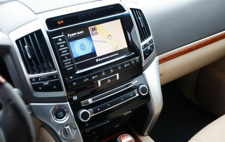Toyota Land Cruiser 200, 2012 год, 2 900 000 рублей, 12 фотография