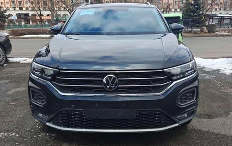 Volkswagen T-Roc I, 2022 год, 1 514 000 рублей, 2 фотография