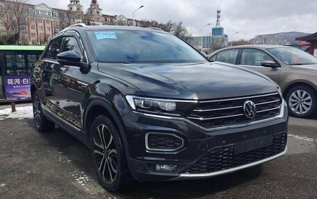 Volkswagen T-Roc I, 2022 год, 1 514 000 рублей, 3 фотография