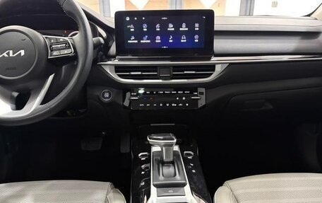 KIA K3, 2023 год, 1 631 000 рублей, 13 фотография