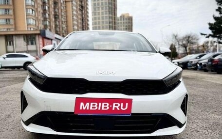 KIA K3, 2023 год, 1 625 000 рублей, 2 фотография