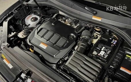 Volkswagen Tiguan II, 2022 год, 2 730 000 рублей, 6 фотография
