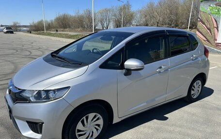 Honda Fit III, 2016 год, 1 250 000 рублей, 10 фотография