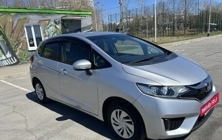 Honda Fit III, 2016 год, 1 250 000 рублей, 15 фотография