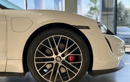 Porsche Taycan I, 2021 год, 7 500 000 рублей, 25 фотография