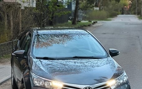 Toyota Corolla, 2014 год, 1 230 000 рублей, 2 фотография