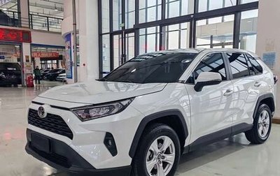 Toyota RAV4, 2024 год, 3 320 000 рублей, 1 фотография